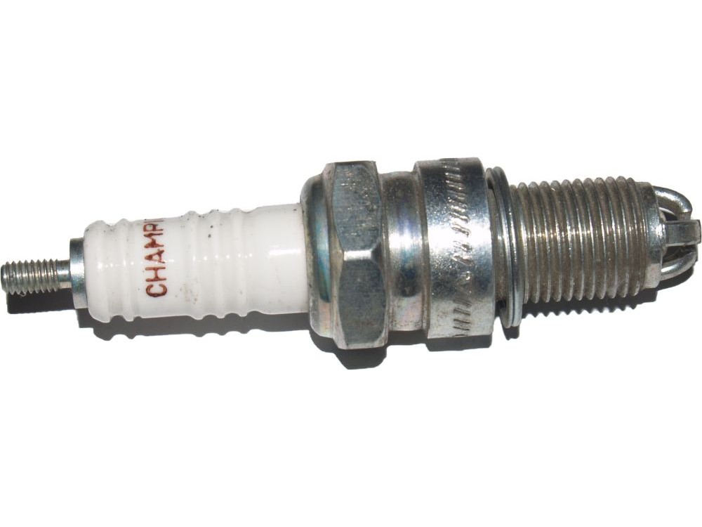 Свеча зажигания