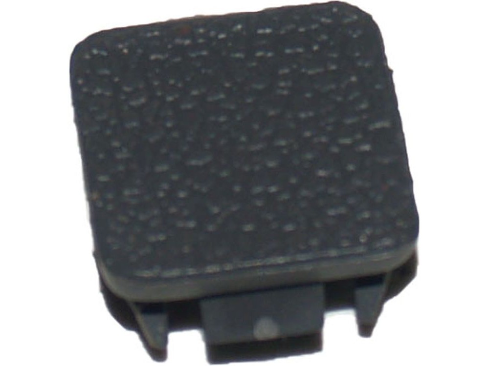 Заглушка панелі багажника