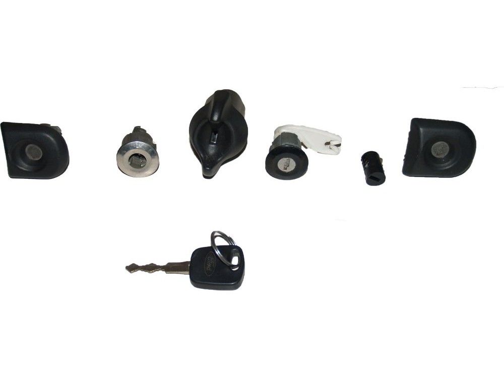 Б/У Набір замків (НЕ КОМПЛЕКТ один ключ )