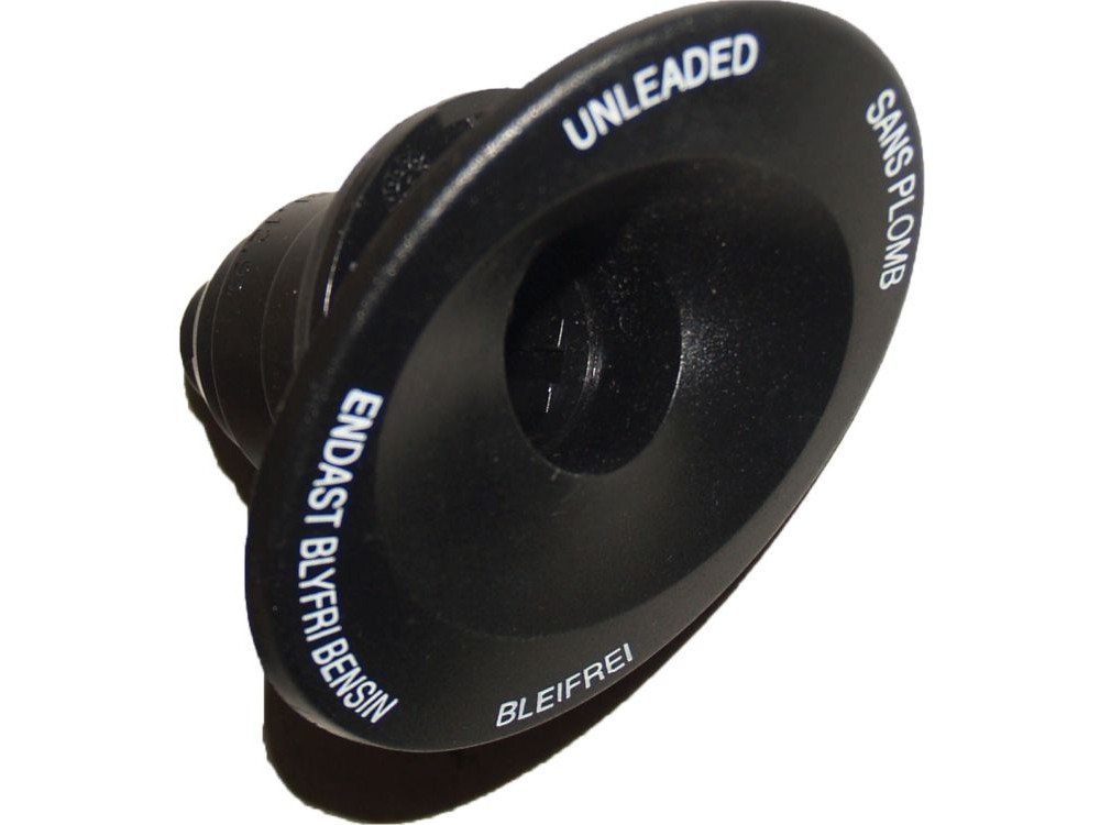 Кришка заливної горловини паливного баку