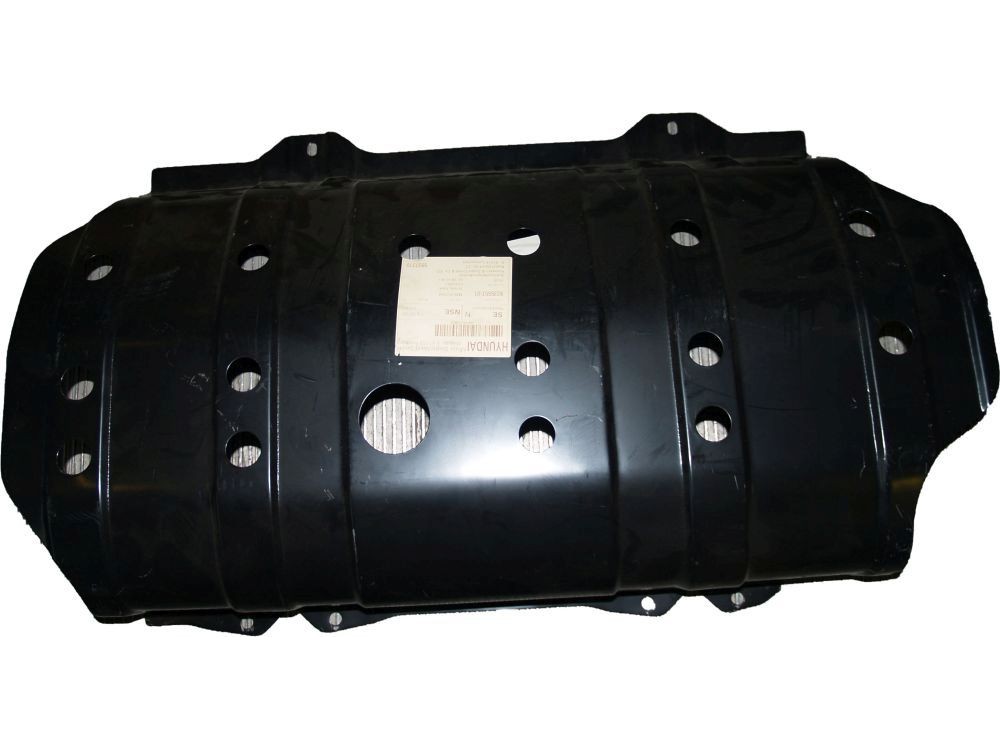 Захисна панель паливного бака Hyundai Galloper