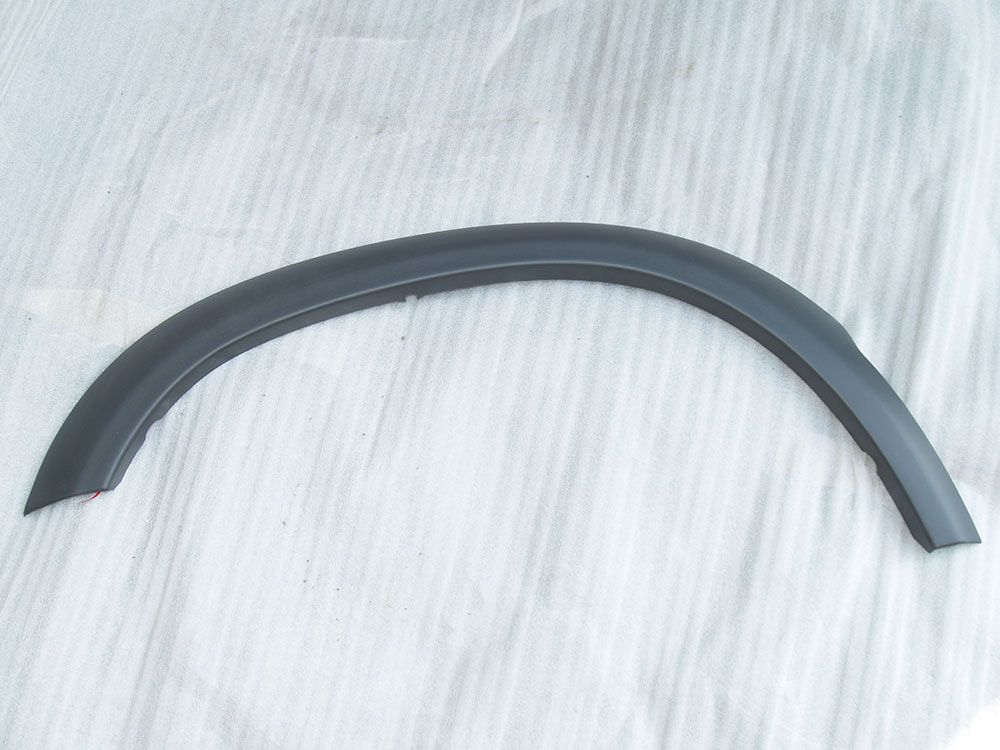 Защитный кожух колесной ниши спереди слева Discovery