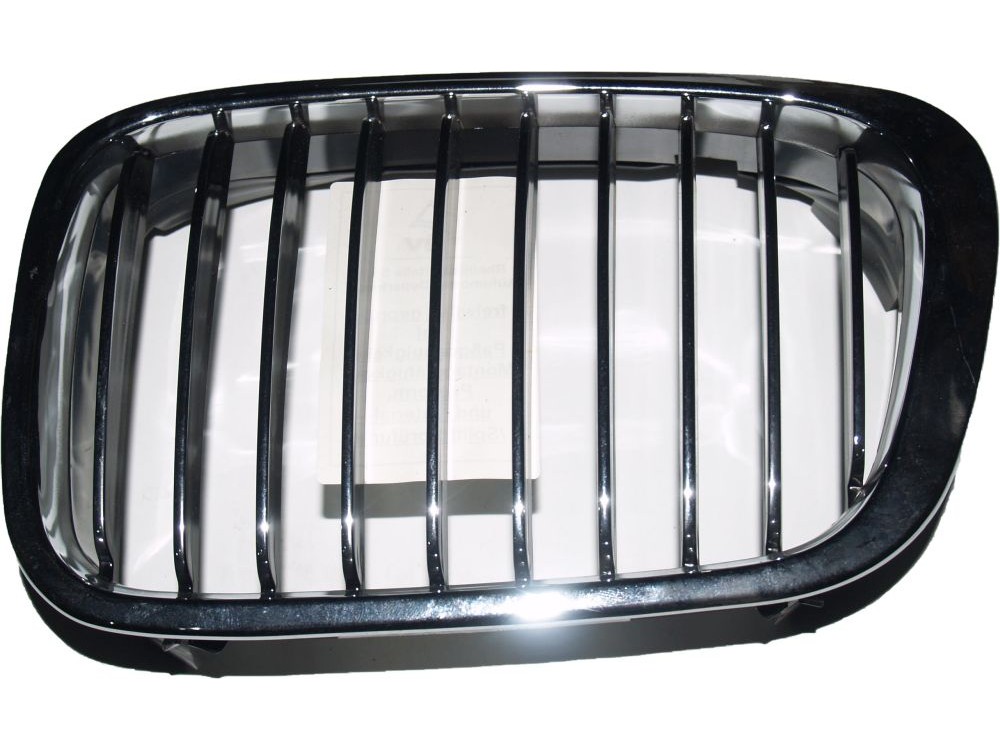 Решетка рад. спереди слева хром  BMW 3 (E46) 98-01